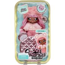 Na!Na!Na! Suprise Glam Series Cali Grizzly plüss baba kistáskával