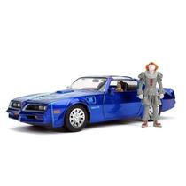 Pennywise & Henry Bower fém autó Pontiac Firebird és fém figura Pennywise & Henry Bower fém autó Pontiac Firebird és fém figura